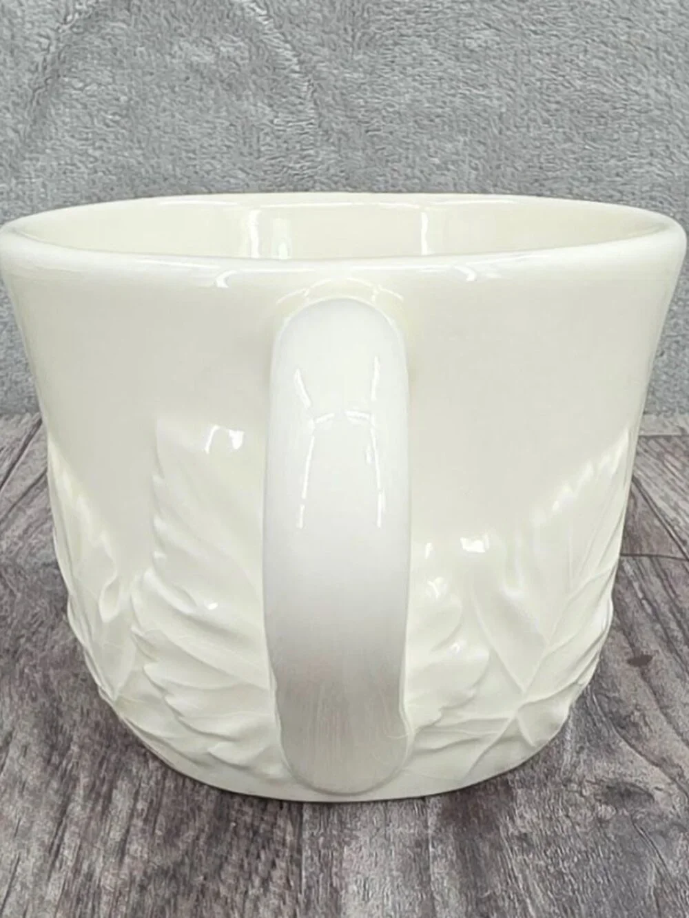 Williams Sonoma Coffee Mug Napa Cream 14oz Replacement Italian Leaves Embossed